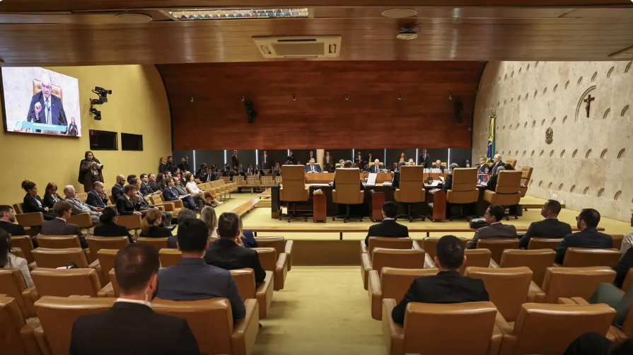 STF decide se julgará simultaneamente casos envolvendo Moraes e Mendonça