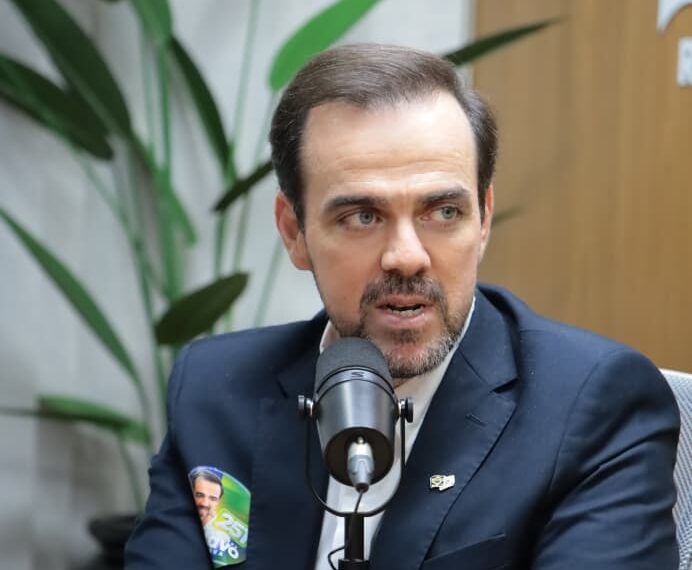 Mendanha pede afastamento de Moraes e cobra reação do Senado
