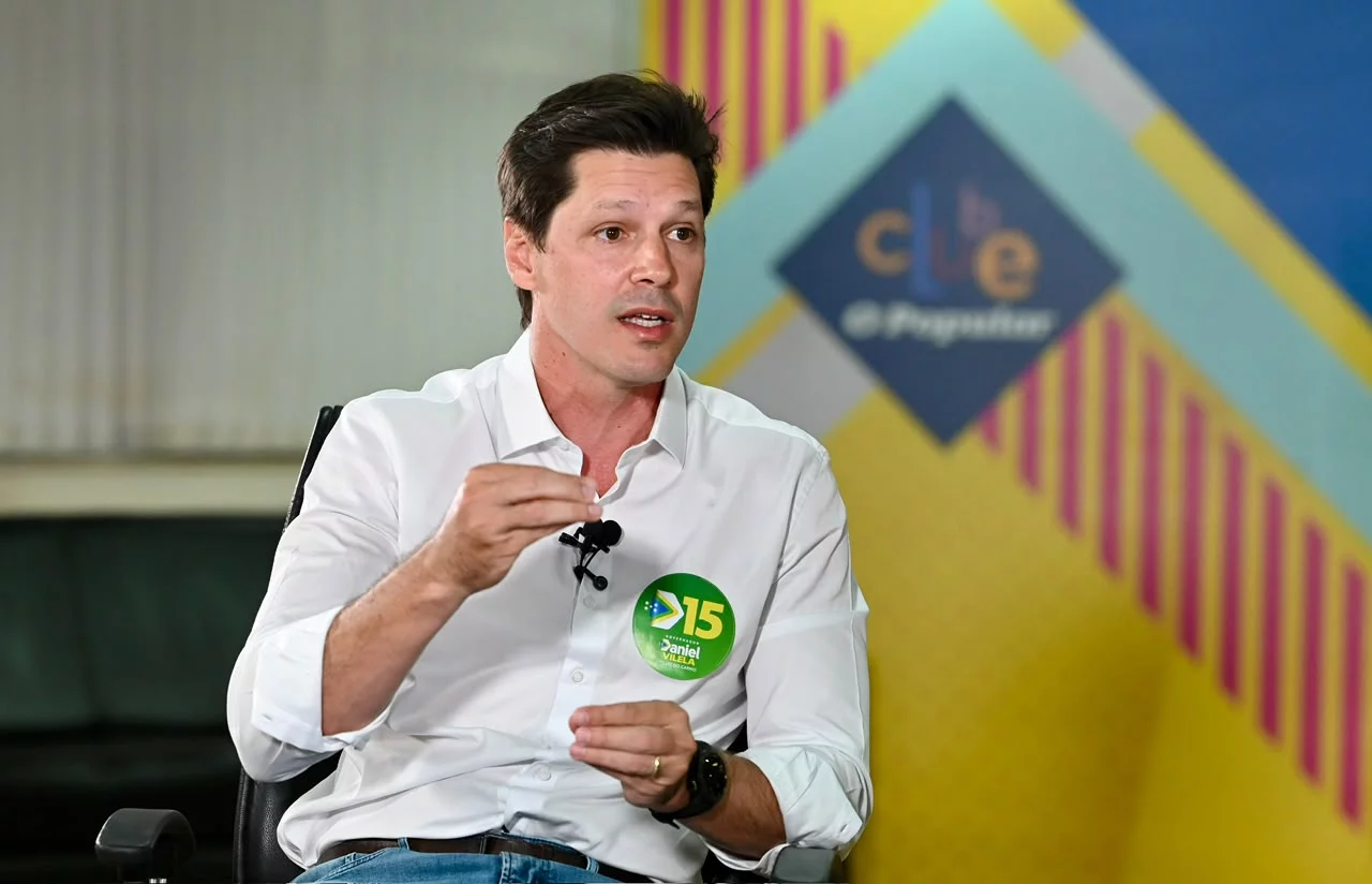 Daniel Vilela diz que manterá tarifa do transporte coletivo em R$ 4,30 se for reeleito