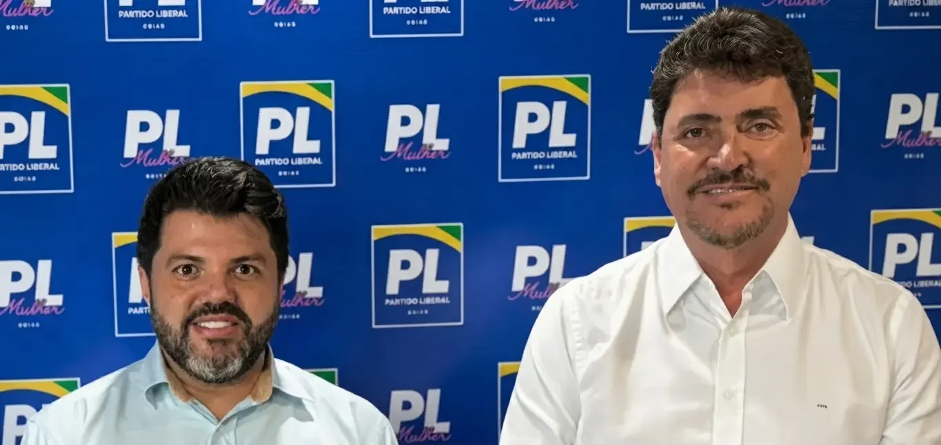 “Candidato sabor preguiça”, diz Márcio Corrêa, trabalhando, sobre Wilder Morais