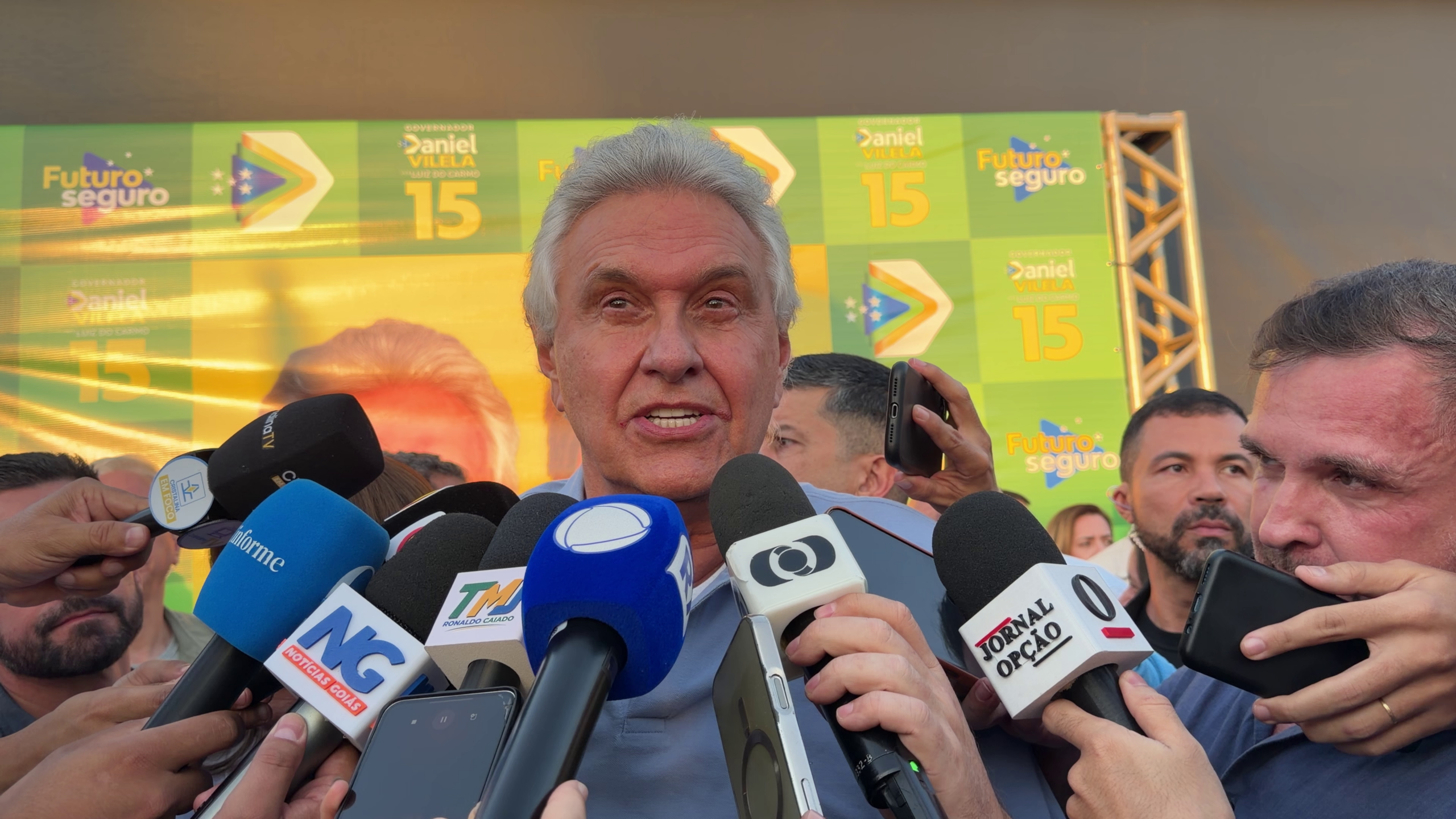 “Não converso com presidiários”, diz Caiado ao ser questionado sobre Marconi