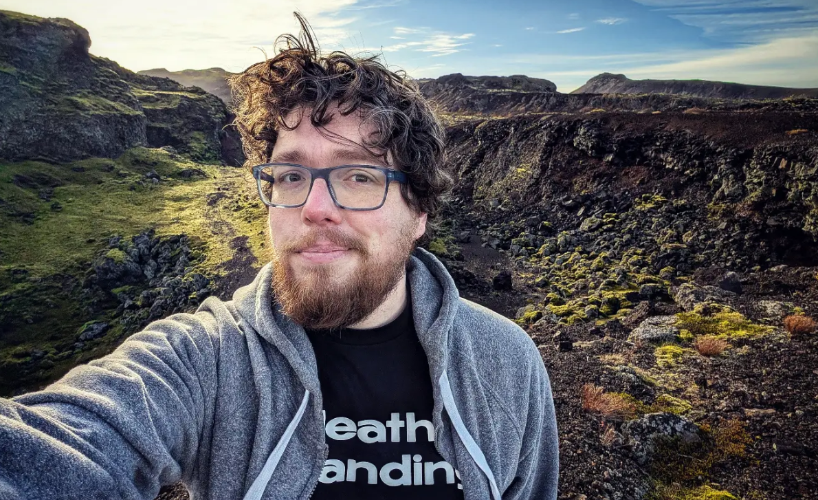 Filme de Death Stranding avança e diretor busca cenários para gravações na Islândia