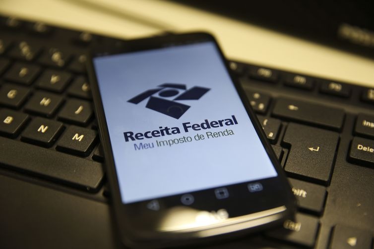 Mais de 17 mil goianos recebem carta da Receita Federal por pendências no Imposto de Renda