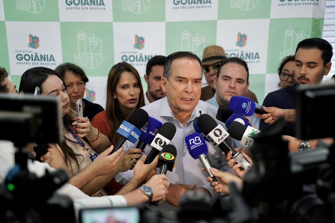 Mabel ataca Aava Santiago após decisão judicial sobre Taxa do Lixo em Goiânia
